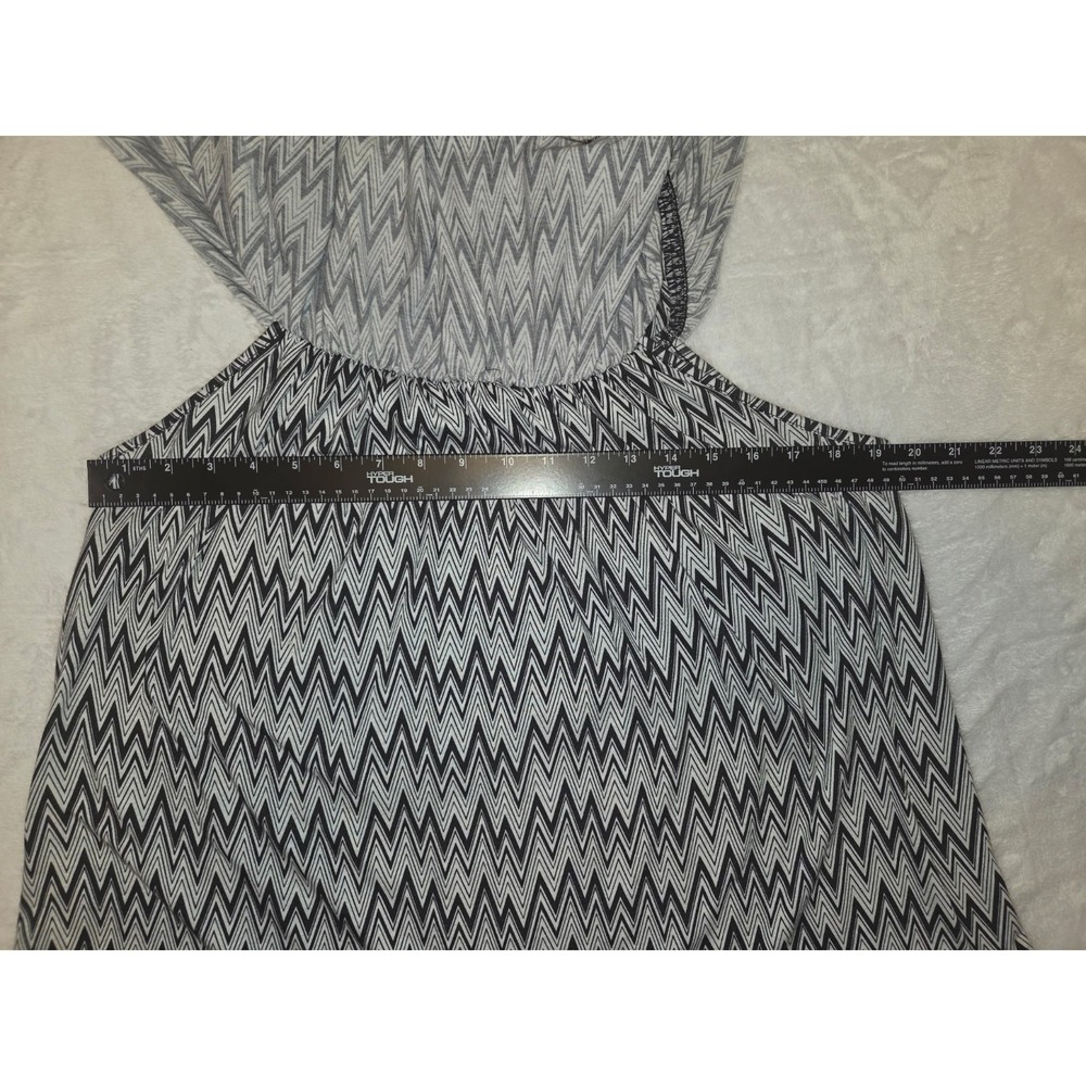 Kristin Nicole Trixxi off-the-shoulder blouse blk/ wht chevron geometri Pattern - Picture 4 of 4